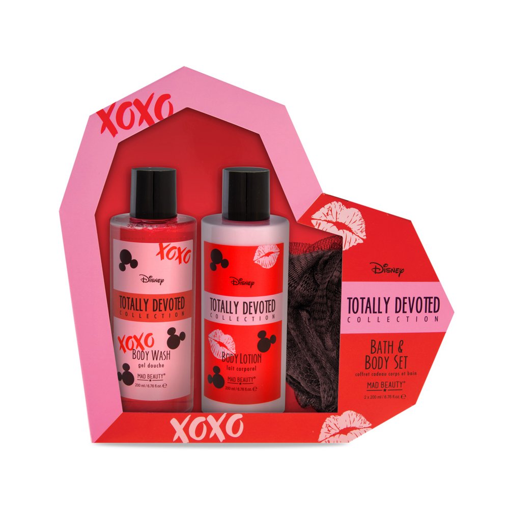 Disney Mickey And Minnie Totally Devoted Pamper Gift Set
